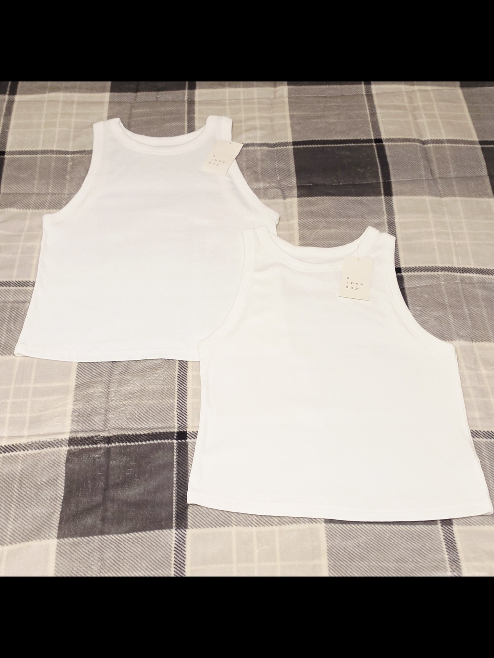 a new day White Cropped Tank Tops - Set of 2 (TC140/141-142/143)